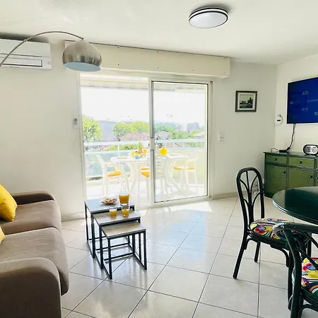 A 300 M De La Plage * Fréjus